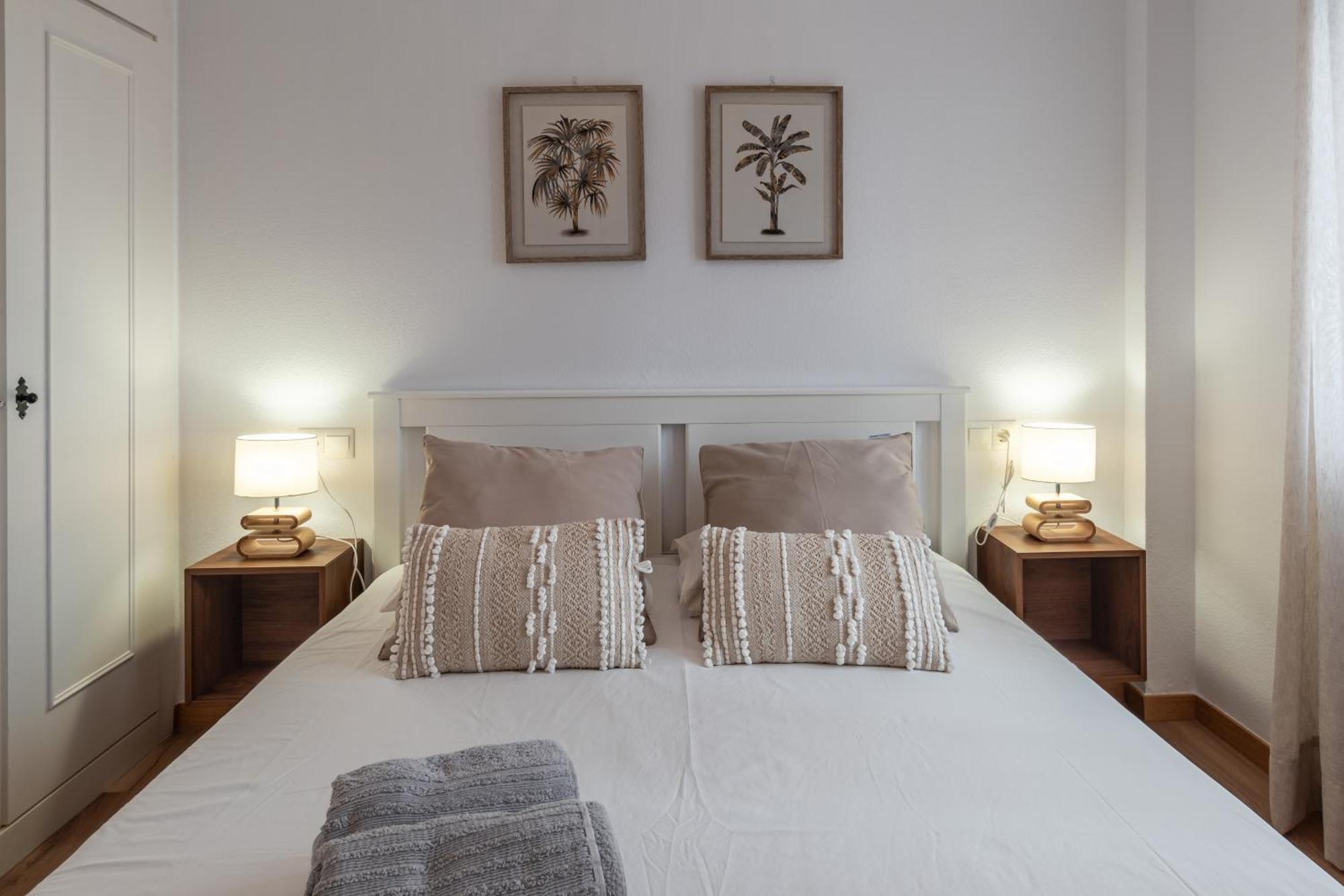 Renovated Apartment On Beachside With Pool 네르하 객실 사진