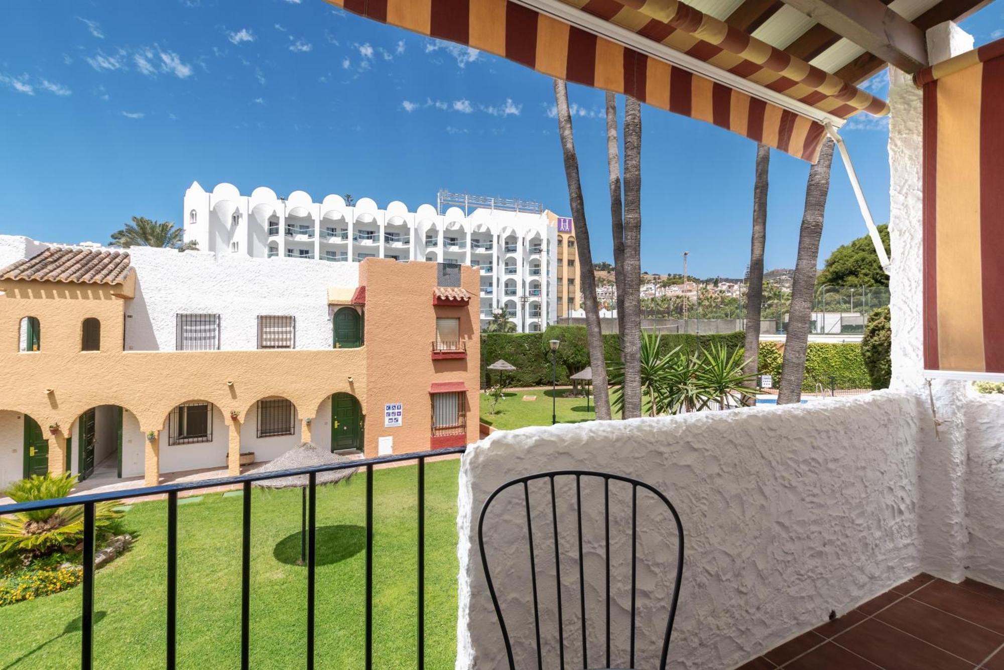 Renovated Apartment On Beachside With Pool 네르하 외부 사진