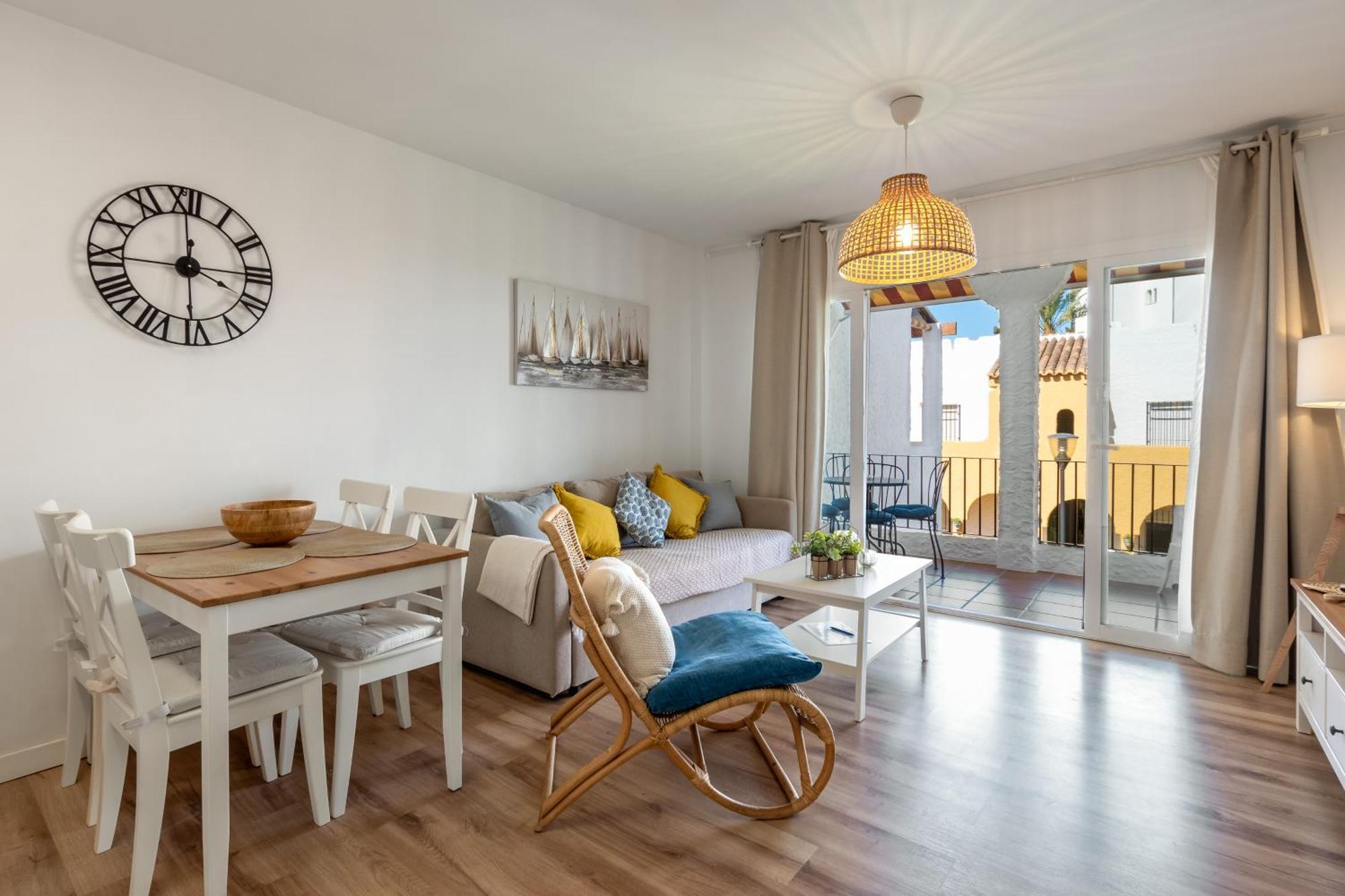 Renovated Apartment On Beachside With Pool 네르하 외부 사진